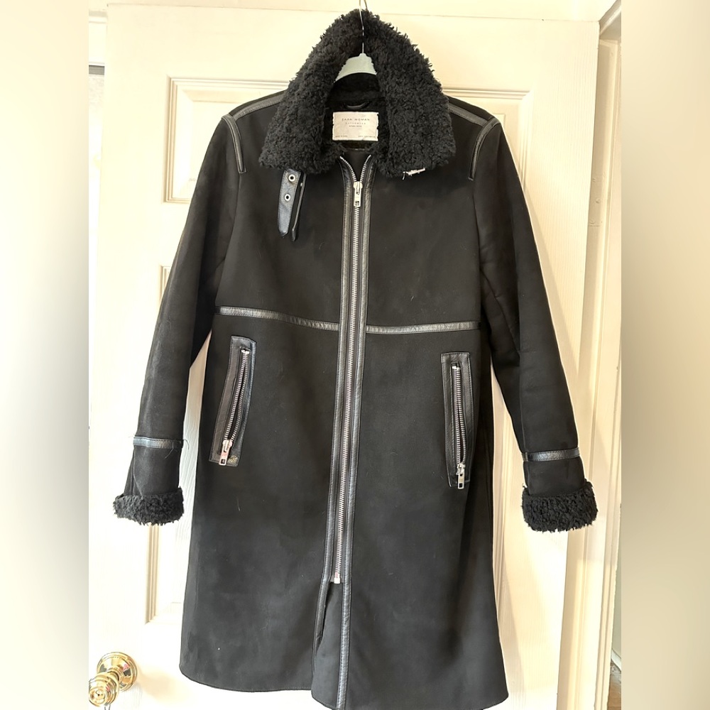 Zara Women’s Faux Suede and Sherpa Coat